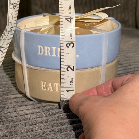 Rae Dunn Blue & Tan Pet DRINK / EAT Ceramic Bowls - Set of 2- NWT - Picture 7 of 8